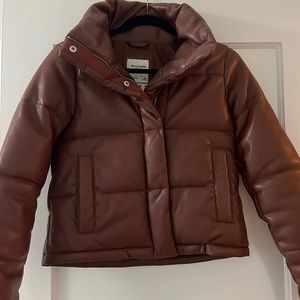 Abercrombie Vegan Leather Puffer - Brown